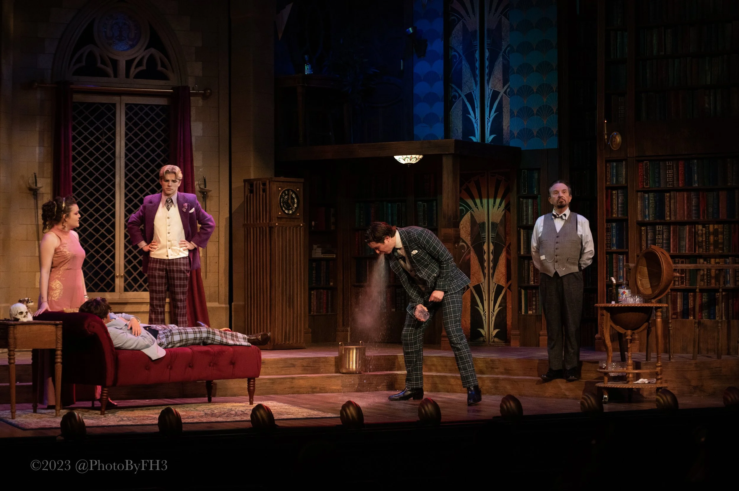 The Play That Goes Wrong — photo 1